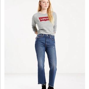 Levi’s wedgie cropped jean size 28